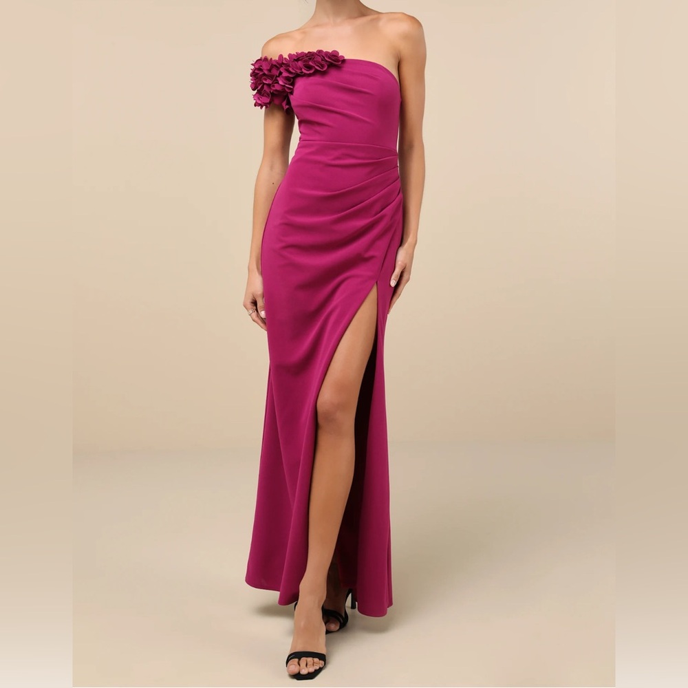 Lulus Magenta 3D Floral One-Shoulder Maxi Dress - Size M